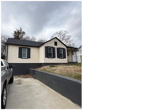 13 Adams St Ne, Concord, NC, 28025-3401 | Card Image