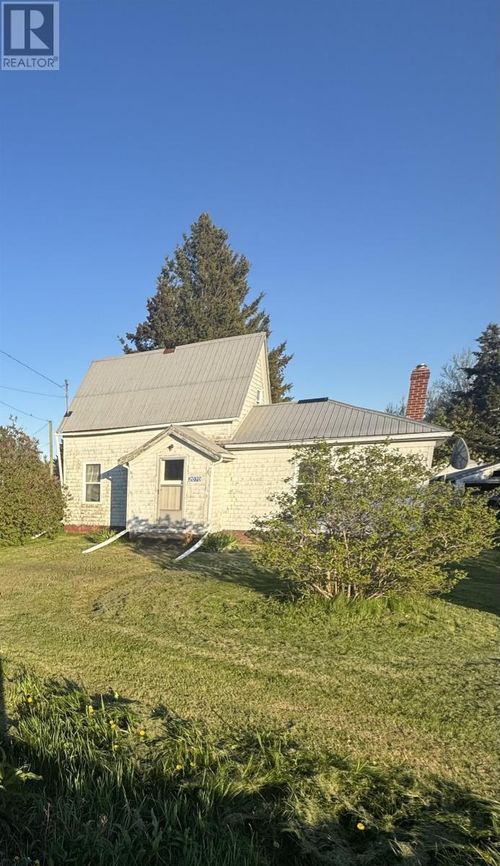 2070 Cape Bear Rd, House with 4 bedrooms, 1 bathrooms and null parking in Murray Harbour PE | Card Image
