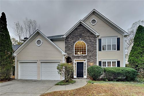 400 Manor Glen Dr, Suwanee, GA, 30024-3549 | Card Image