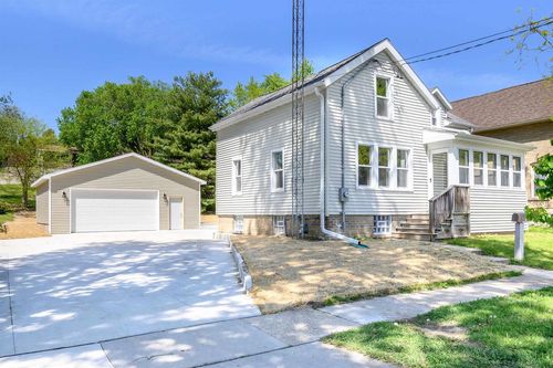 223 E Woolcock Street, JEFFERSON, WI, 53549 | Card Image