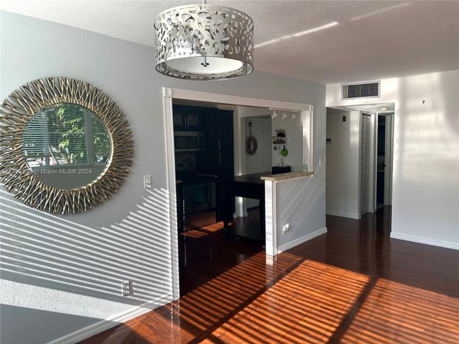 203 - 2771 Taft St, Condo with 2 bedrooms, 2 bathrooms and null parking in Hollywood FL | Image 5