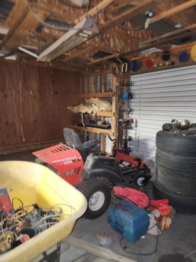 shop lower level | Image 35