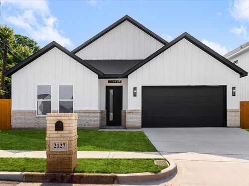 2127 Amanda Avenue, Fort Worth, TX, 76105 | Card Image