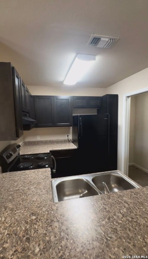 14838 Lytle Somerset Rd, Lytle, TX, 78052-3583 | Card Image