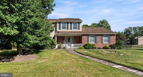 1221 Woodbrook Ln, WARMINSTER, PA, 18974-2328 | Card Image