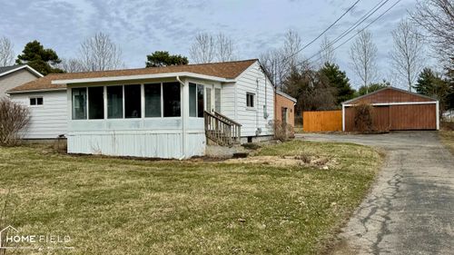 1395 Aiken Rd, Owosso, MI, 48867-9769 | Card Image