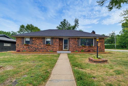 1210 E Woodland Street, Springfield, MO, 65804 | Card Image