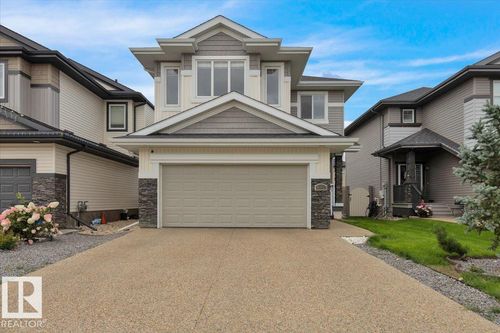 20517 98a Ave Nw, Edmonton, AB, T5T4V8 | Card Image