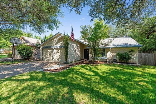 9112 Hazelhurst Dr, Austin, TX, 78729-3642 | Card Image