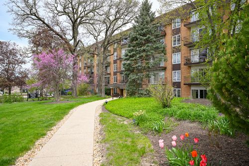 apt-3i-441 N Park Blvd, Glen Ellyn, IL, 60137-4649 | Card Image