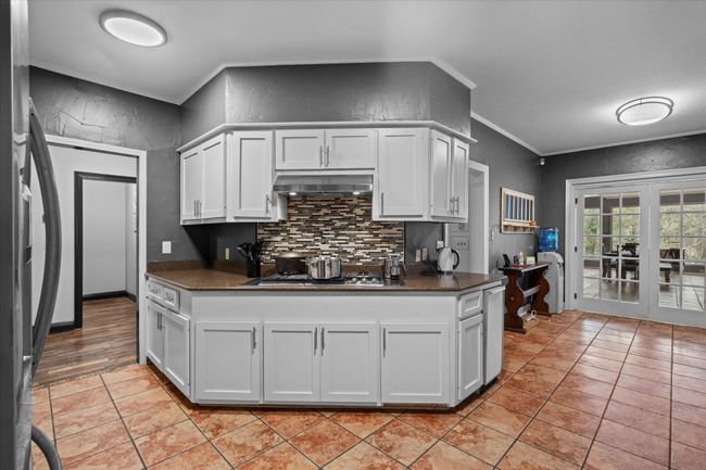 Kitchen view 1 | Image 15