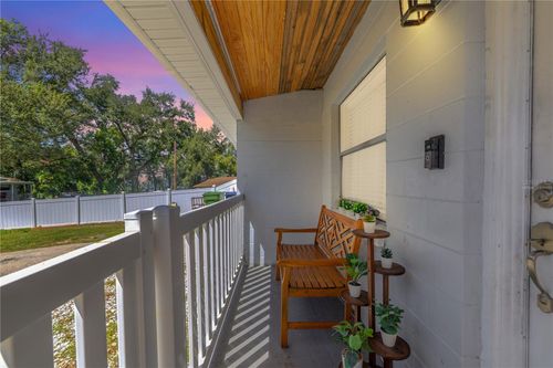 4210 N Sandalwood Cir, Tampa, FL, 33617-6842 | Card Image