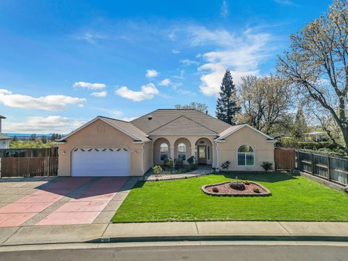 370 River Park Dr, Redding, CA, 96003-5336 | Card Image