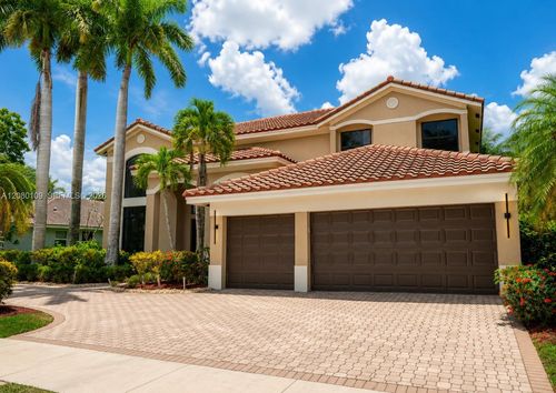 1672 Victoria Pointe Cir, Weston, FL, 33327-1301 | Card Image