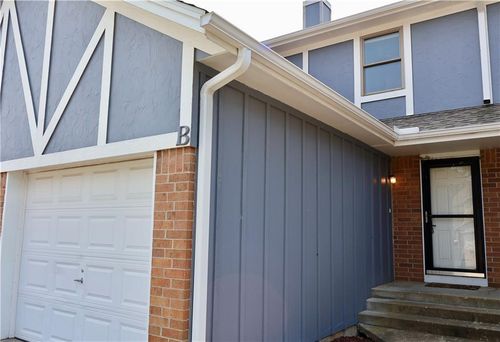 apt-b-700 B Cedar Dr, Warrensburg, MO, 64093-2819 | Card Image