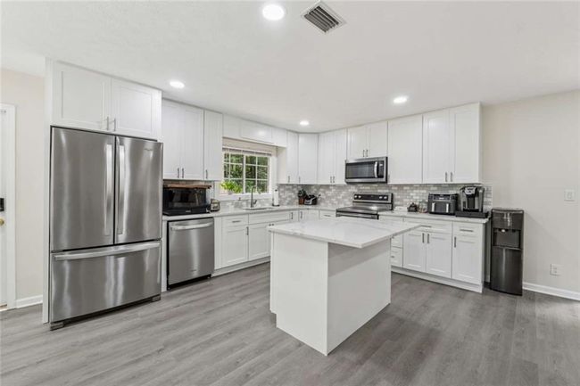 285 Glen Lake Dr, House other with 4 bedrooms, 4 bathrooms and 1 parking in Atlanta GA | Image 7