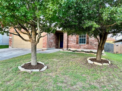 207 Dragon Ridge Rd, Buda, TX, 78610-5147 | Card Image