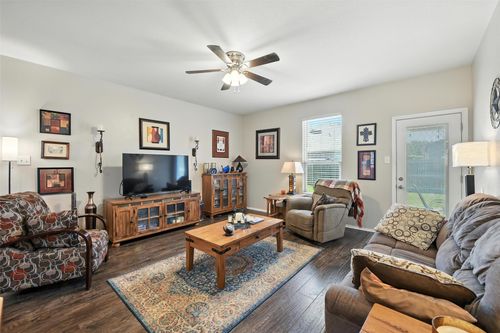 5817 Deck House Rd, Fort Worth, TX, 76179-5262 | Card Image