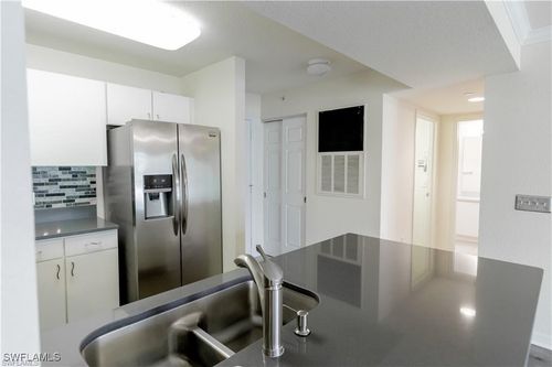 apt-521-8234 Key Royal Cir, NAPLES, FL, 34119-6798 | Card Image