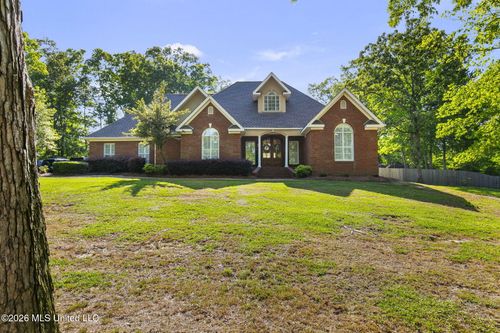 113 Sandstone, Brandon, MS, 39047-7421 | Card Image