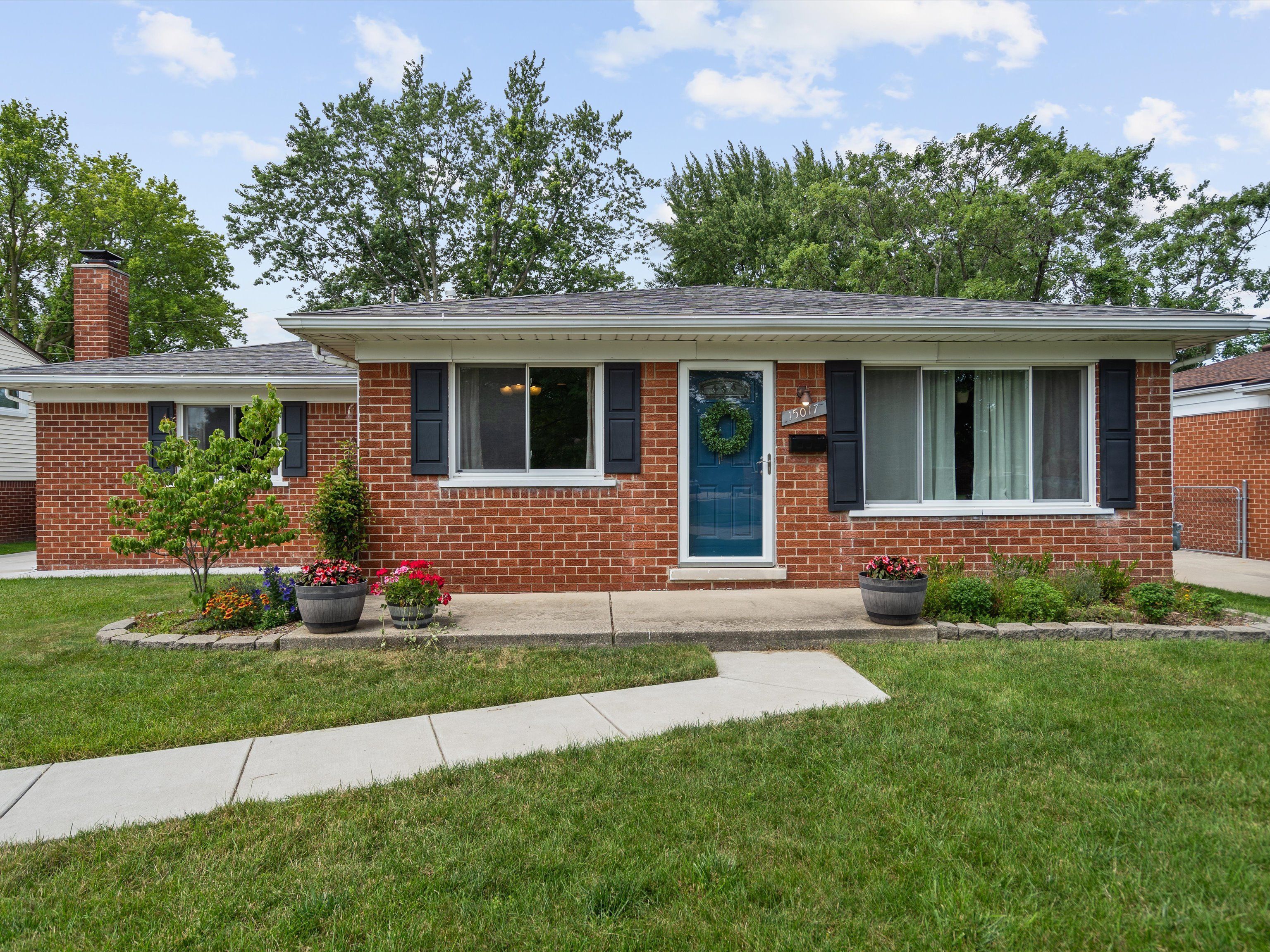Arden Ave, Warren, MI 48088
