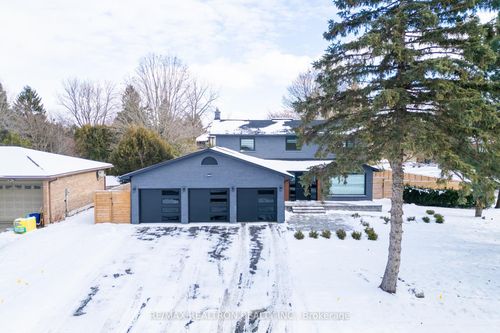 1 Rosegarden Cres, Richmond Hill, ON, L4E2P1 | Card Image