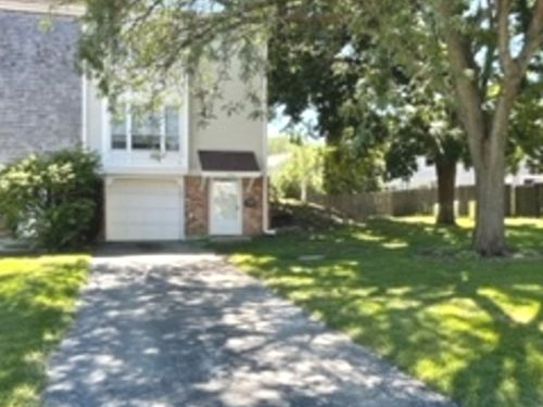 1947-1947 Governors Ln, Hoffman Estates, IL, 60169-2558 | Card Image