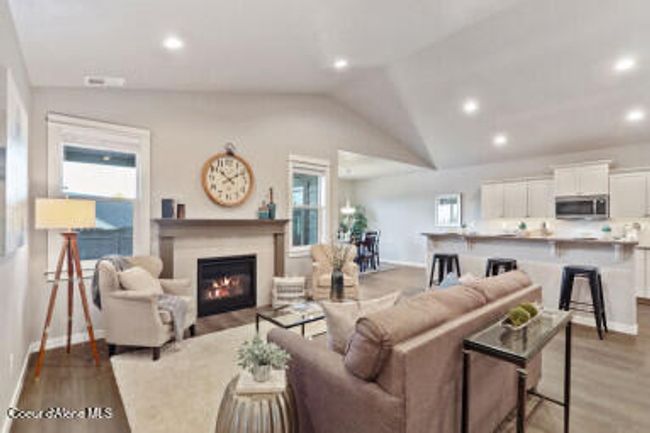 2429 W Victor Loop, House other with 4 bedrooms, 2 bathrooms and null parking in Coeur D Alene ID | Image 4