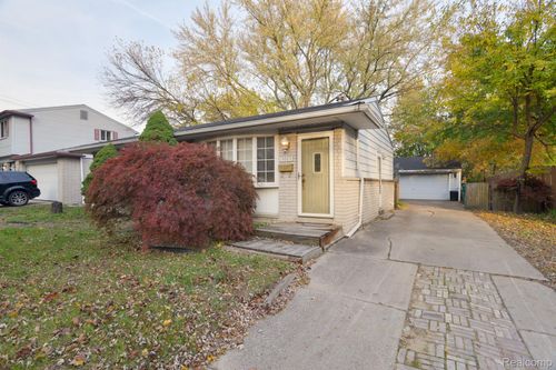 15029 Harrison, Romulus, MI, 48174-3026 | Card Image
