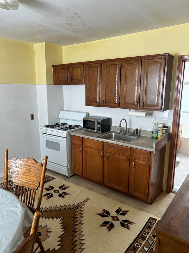 11357 Moran St, House other with 4 bedrooms, 2 bathrooms and null parking in Hamtramck MI | Image 10