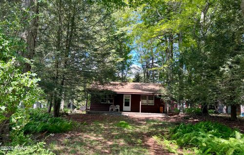 111 Meadow Ln, Greentown, PA, 18426-9770 | Card Image