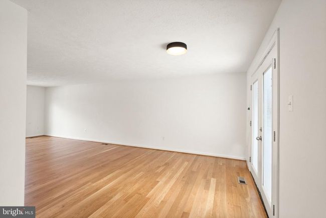 2280 Cocquina Dr, House other with 5 bedrooms, 2 bathrooms and null parking in RESTON VA | Image 15