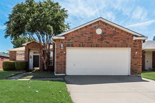 1121 Wabash Ct, Saginaw, TX, 76131-4962 | Card Image