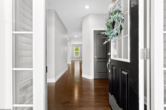 252 Tide Way, House other with 4 bedrooms, 3 bathrooms and 2 parking in Morgantown WV | Image 4