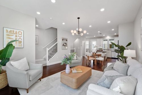 5977 Larkstone Loop, San Jose, CA, 95123 | Card Image