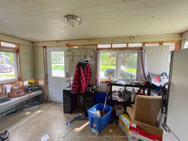 208 Hincks St, House other with 3 bedrooms, 1 bathrooms and 2 parking in Goderich ON | Image 4