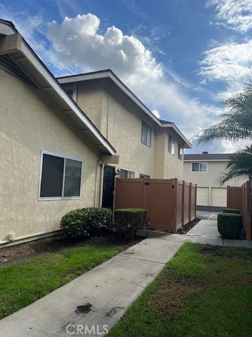 12450 Cuesta Dr, Cerritos, CA, 90703-2849 | Card Image