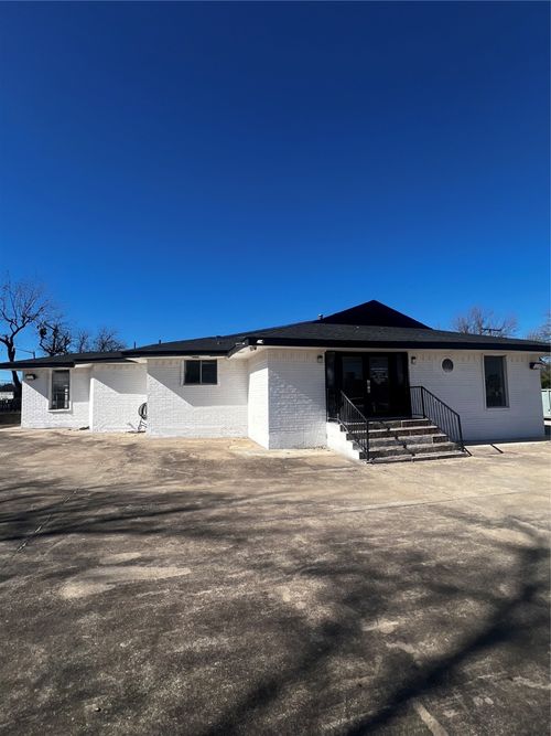 133 E Park Row Dr, Arlington, TX, 76010-4426 | Card Image