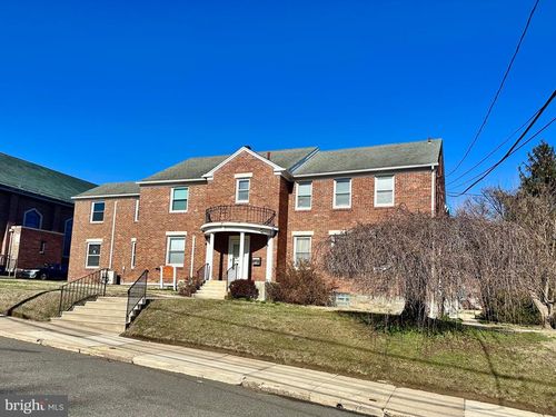 11 Lamont Ave, GLENOLDEN, PA, 19036-1430 | Card Image