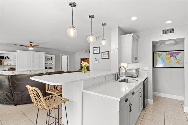 UNIT-103 - 1100 Imperial Dr, House other with 2 bedrooms, 2 bathrooms and null parking in Sarasota FL | Image 8