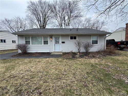 27 Woodlee Ln, Grand Island, NY, 14072-2641 | Card Image
