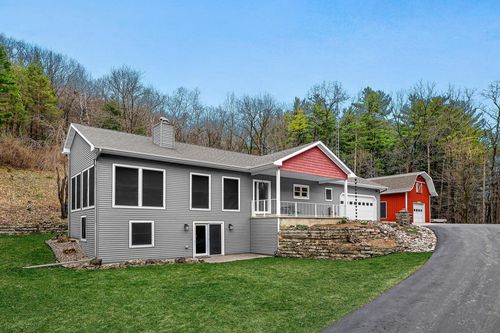 W4512 County Road Fo, La Crosse, WI, 54601-2404 | Card Image