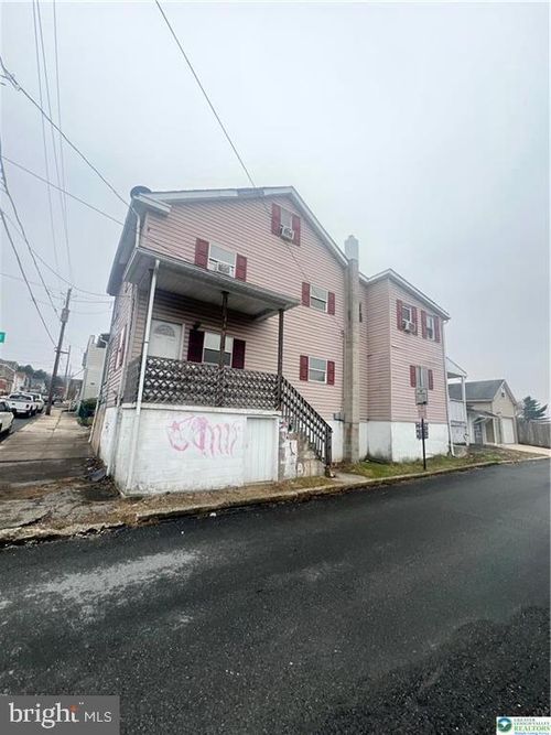 154 3rd St, Coaldale, PA, 18218-1214 | Card Image