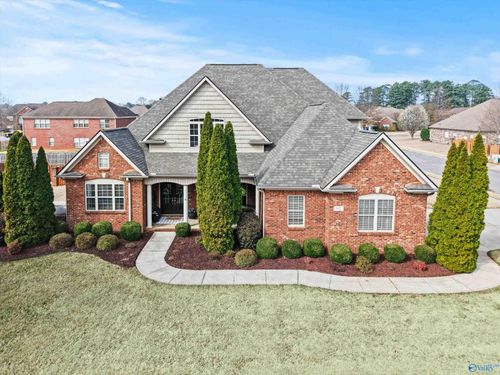 107 Meadowglen Drive Nw, Madison, AL, 35757 | Card Image