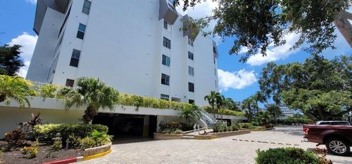 apt-305-1200 E Peppertree Ln, SARASOTA, FL, 34242-8710 | Card Image
