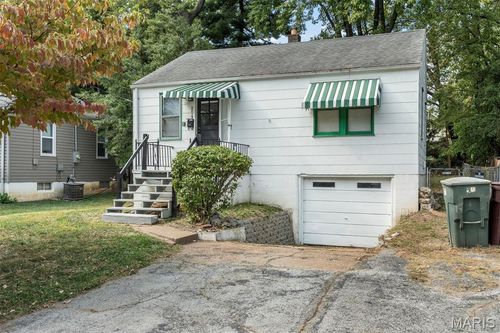 3219 Coles Ave, Saint Louis, MO, 63114-2916 | Card Image