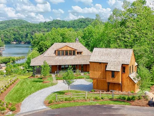 140 Cove View Ln, Clarkesville, GA, 30523-0842 | Card Image