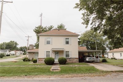 125 College Street, House other with 4 bedrooms, 2 bathrooms and null parking in Assumption IL | Image 1