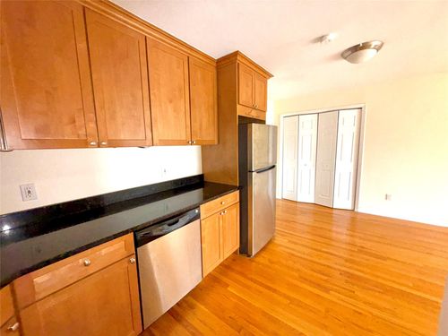 apt-2k-17 Broadway, Harrison, NY, 10528-3650 | Card Image