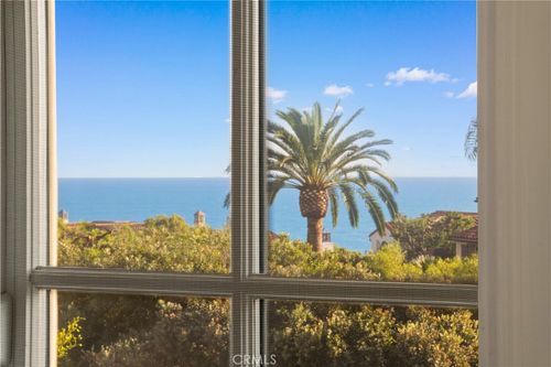 60 Sidney Bay Dr, Newport Coast, CA, 92657-2105 | Card Image
